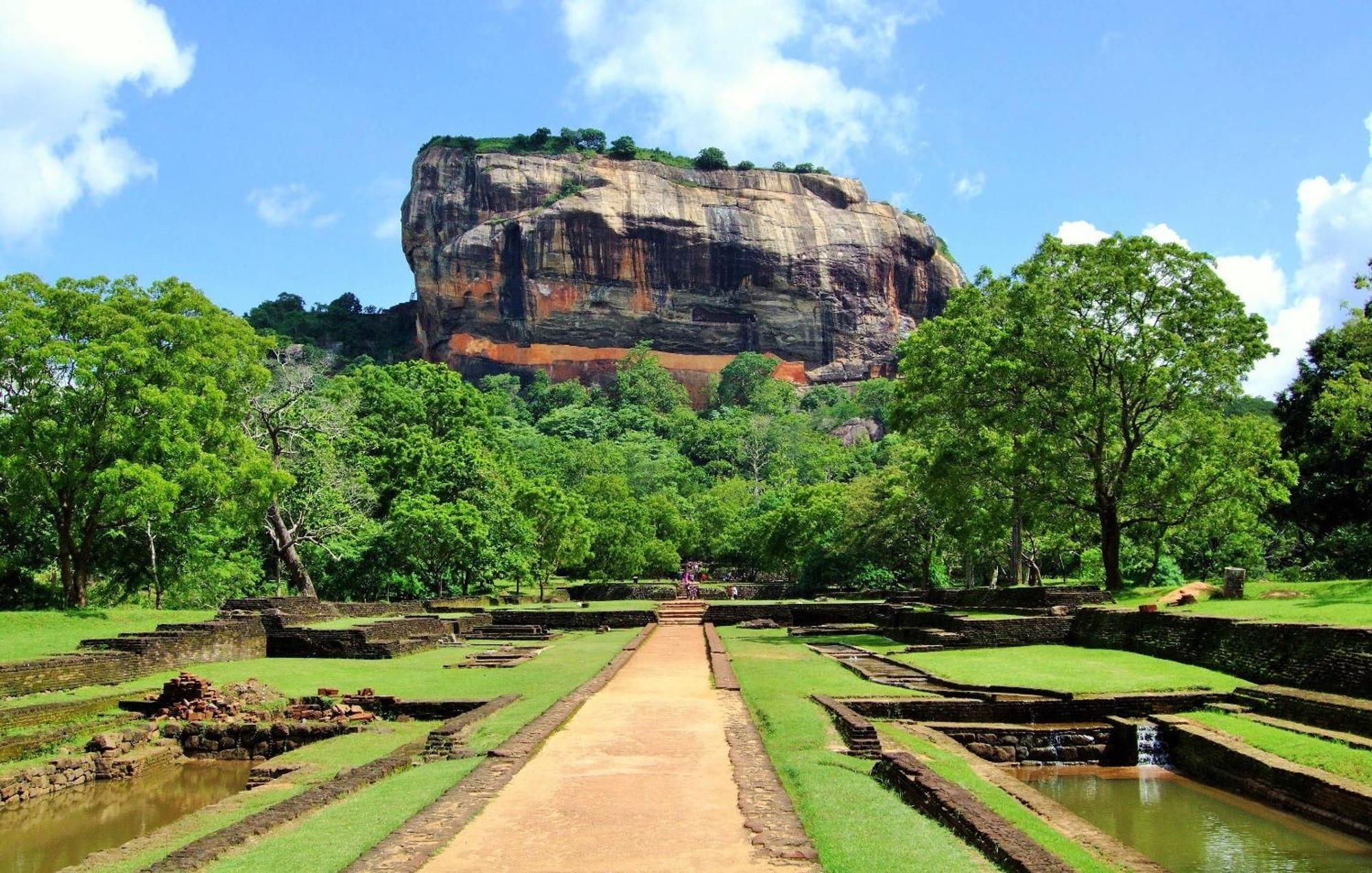 Kassapa Home Stay Sigiriya Esterno foto